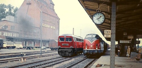 V200 BR 220 BR 202.0 DE 2000 Henschel Bahnhof Bad Oldesloe 1969 (1)