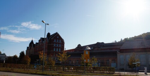 20231007-Tuttlingen-Bahnhof-Bahnhofshalle-Bahnsteig-1.jpg