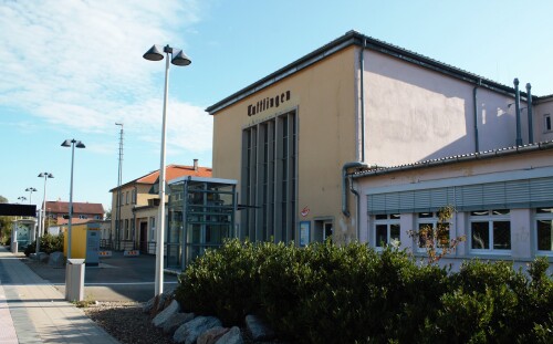 20231007 Tuttlingen Bahnhof Bahnhofshalle Bahnsteig (6)