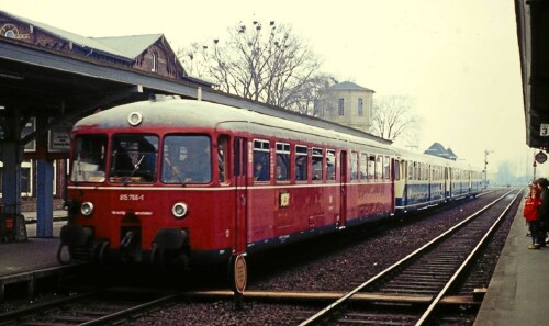 Niebüll Bahnhof ETA 515 815 1984 (1)