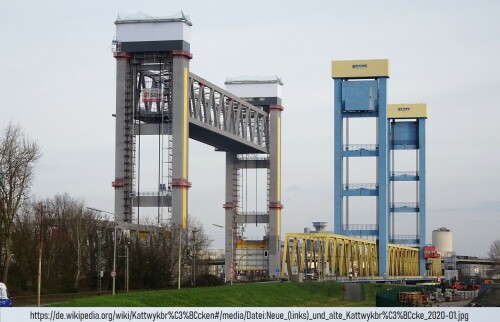 Neue (links) und alte Kattwykbrücke 2020 01