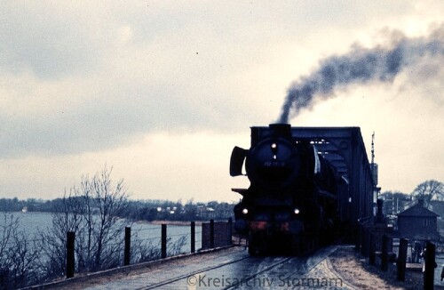 BR 01 Flensburg 1972 Lindaunis Brrückendurchfahrt (2)