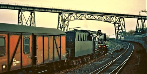 Rendsburg Bahnhof Hochbrücke Dampflok BR 050 Nord Ostsee Kanal 1969 (1)