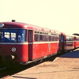 Leck-Bahnhof-zwischen-Flensburg-und-Sylt-1974-VT-698-998-2