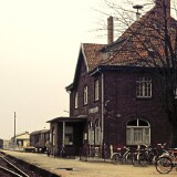 Schnelsen-Bahnhof-1975-MAN-Triebwagen-Scvhienenbus-3