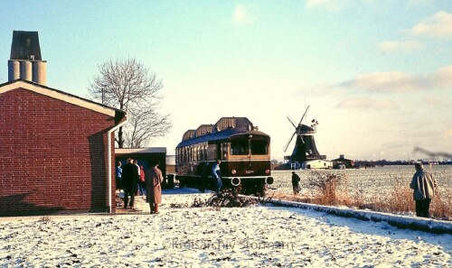 VT 761 Nuernberg Petersdorf Bahnhof 1983 (2)