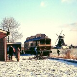 VT-761-Nuernberg-Petersdorf-Bahnhof-1983-2