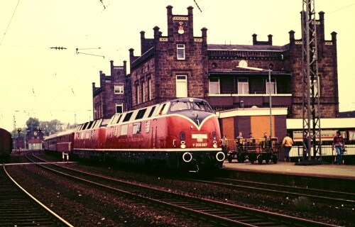 BR 220 V 200 Doppelbespannung Sonderzug Bahnhof Minden 1984