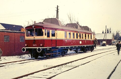 a-VT-761-Nuernberg-Ankum-Bahnhof-1982-nach-Bersenbruck-1.jpg