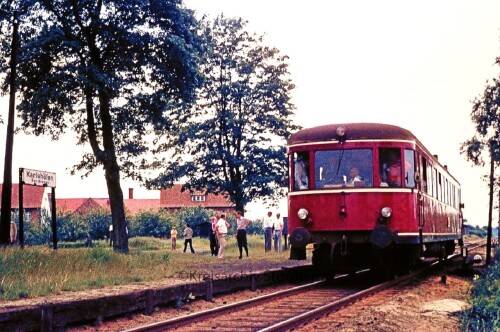 l VT 137 Karlshöfen Haltestelle Bahnhof (1)
