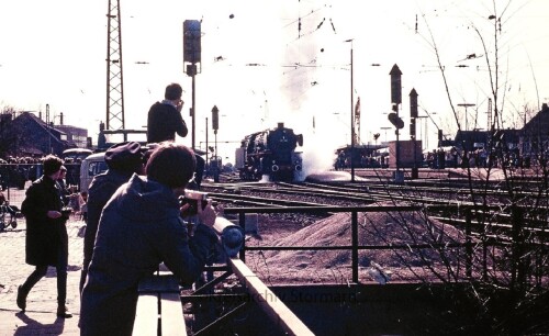 1983 Celle Bahnhof BR 01 150 ozeanblau beige UIC (1)