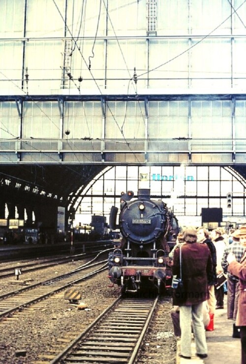 1975-Bremen-Hbf-Bahnhof-Hauptbahnhof-BR-051-654-2-Sonderzug-Hannover-Leerte-Bremen-Osnabruck-1.jpg