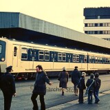 Maschen-Bahnhof-1975-DB-Sonderschau-neu-S-Bahn-Hamburg-ozeanblau-beige