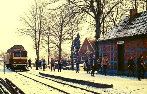 Ashausen 1983 Bahnhof VT 757