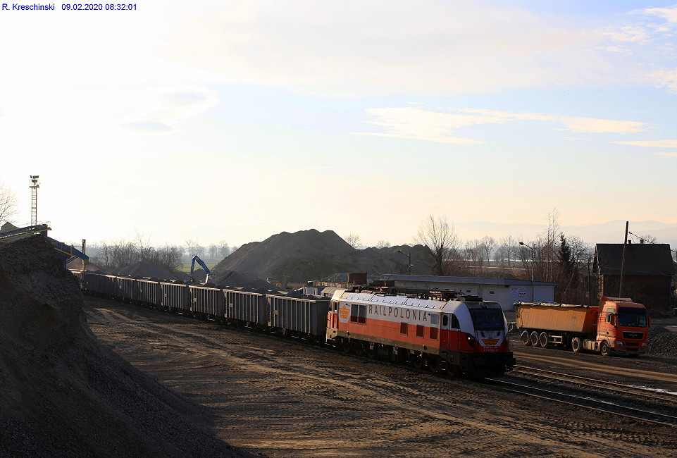[Bild: RailPolonia-E6ACTd-106-in-Doboszowice-1-666.jpg]