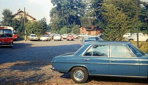 1972 Trittau Bahnhof Parkplatz Mercedes Ford Opel VW (1)