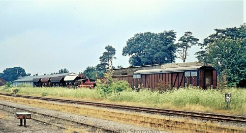 1973 Trittau Bahnhof KÖF 3 BR 323 rot beim Rangieren