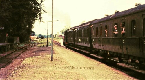 Trittau-Bahnhof-1973-Filmaufnahmen-3.-Reich-um-1944-k-8.jpg