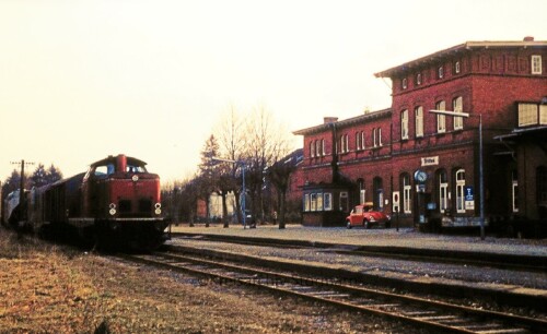 1974 Trittau Bahnhof BR 212 Schwertransport DB Transformator (1)