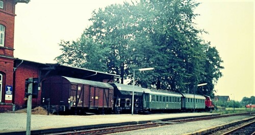 1974-Trittau-Bahnhof-Militar-Bundeswehr-Manover-BR-260-V-60-1.jpg