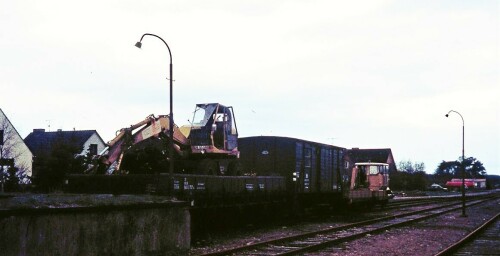 1977 Trittau Gleisrückbau DB Streckenteilstilllegung arbeiten und Schotteraufarbeitung (4)