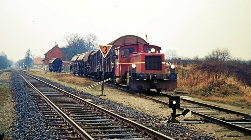 Dwerkathen_Bahnhof_Haltestelle_1975_Kof3_Rangieren-2.jpg