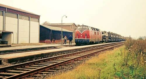 Mollhagen Bahnhof Haltestelle 1974 Raiffeisen Eisenbahn DB Herbstmanöver Panzer Entladung Schürzenwa