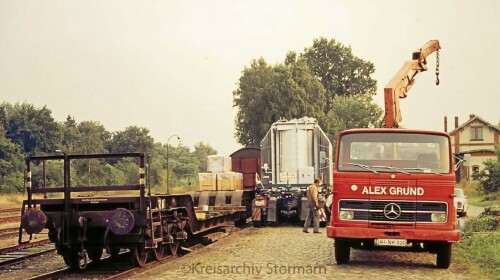 Trittau-Entladestelle-Transformator-abladen-Transfer-Hanomag-Henschel-Schwertransport-F.-Rath-8.jpg