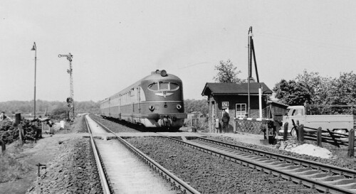 schwarzenbek Bahnhof 1961 DR 12.14 Hamburg Berlin BR 181 MAV