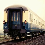 rolfshagen_bahnhof_1977_Filmdreh_DB_Dreharbeiten_UIC_ozeanblau_beige_Kof3_Br323_BR322-1