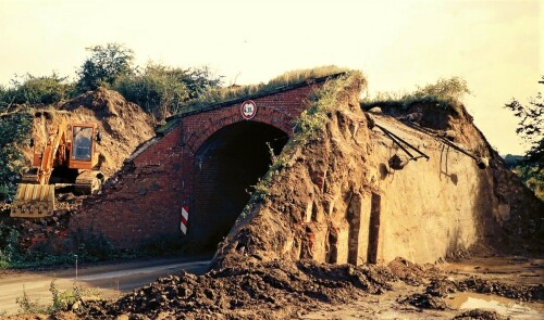 rumpel Ruempel bahnhof 1987 Abriss Eisenbahnbrücke Gerümpel (2)