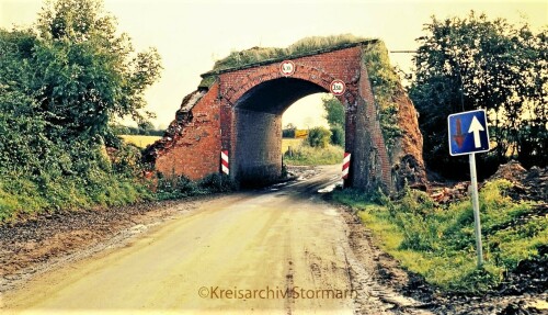 rumpel_Ruempel_bahnhof_1987_Abriss-Eisenbahnbrucke_Gerumpel-3.jpg