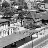 Bad_Oldesloe_Bahnhof_1960_Vogelfluglinie_Deutsche_Bundesbahn_Bahnsteig_Bahnhofsgebaude-2