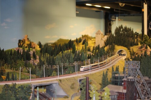 Miniaturwunderland_MiWula_Fotomanipulation_Anpassun_Verbesserung_Hintergrund_anpassen_2024_05-3.jpg