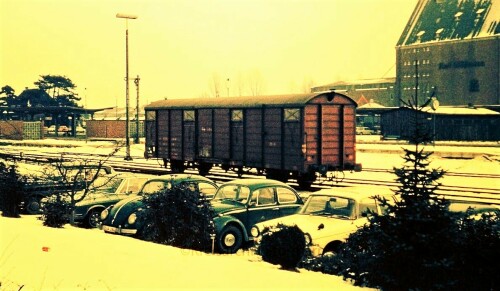 1972 bad oldesloe bahnhof gedeckter Güterwagen