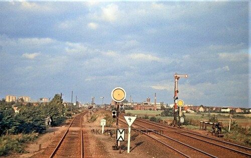 Bahnhof Bad Oldesloe 1972 (4) Strecke von Hamburg Schwarzenbek Vorsignal Hauptsignal Flügelsignal