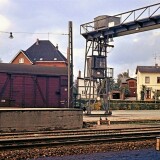 Bahnhof_Bad_Oldesloe_1972_Portalkran_Bockkran_Lastenkran