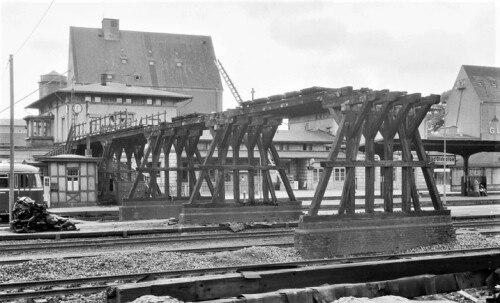 bad_oldesloe_1964_Abbau_Fusgangerbrucke-1.jpg