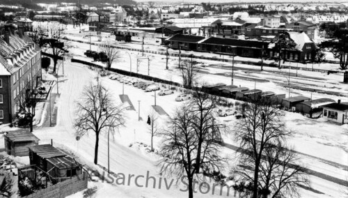 bad_oldesloe_1968_Bahnhof_Winter_Gleis_Bahnhofsvorplatz-1.jpg