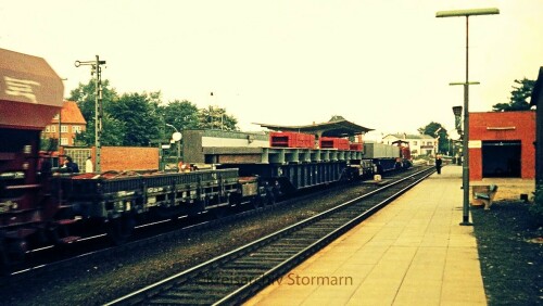 br_291_Schwerlast_zug_1972_bad_oldesloe_bahnhof.jpg