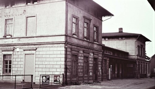 d_bad_oldesloe_1965_alter_Bahnhof_Gleis.jpg