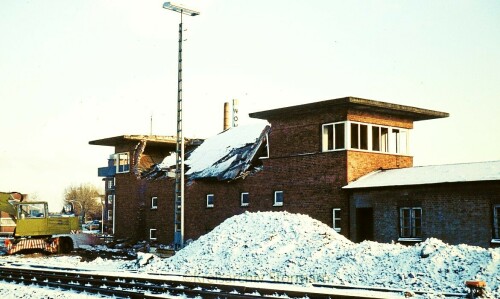 Abriß altes Stellwerk 1976 bad oldesloe bahnhof Bahnhofsmodernisierung (3)