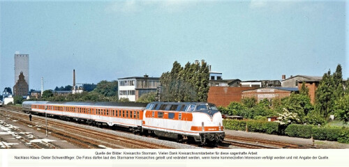 Pop_Art_DB_Bundesbahn_V_200_BR220_ET_420_style_Mitteleinstiegswagen_gr-75-15-80orange-52-20-3-93-48-24a-5.jpg