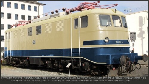 BR 110 002 E10 ozeanblau Vorserie Versuchslok Wirtschaftswunder