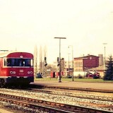 BR_624_VT_24_Bahnhof_Bad_Oldesloe_1975_Bahnsteig_Durchfahrt
