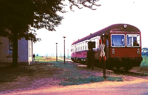 Bahnhof Tülau Fahrenhorst 1974 MAK Triebwagen Triebfahrzeug (2)