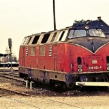 Entgleisung_1975_BR_220_V200_Prellbock_Bahnhof_Bad-Oldesloe_Betriebsunfal-2