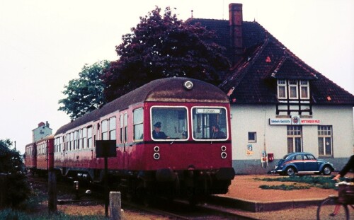 MAK Triebwagen Brome Bahnhof 1974 (1)