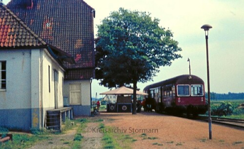 MAK Triebwagen Brome Bahnhof 1974 (7)