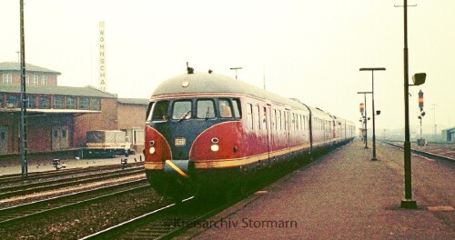 1982 VT 08.5 12.5 BR 608 DB Triebzug Bahnhof Bad Oldesloe 1982
